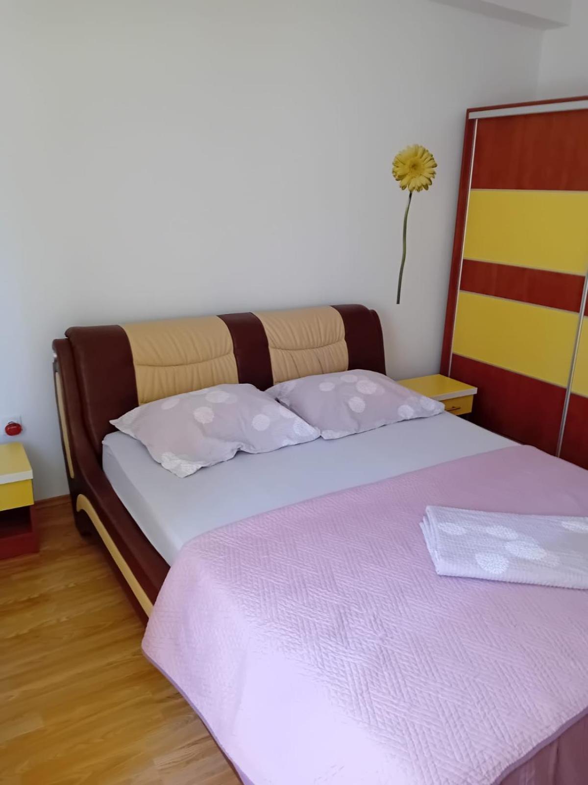 Apartments Toka بيتريتْشاني المظهر الخارجي الصورة