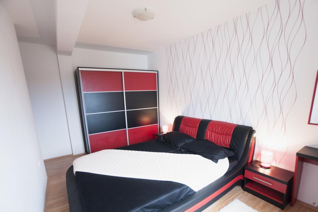 Apartments Toka بيتريتْشاني الغرفة الصورة