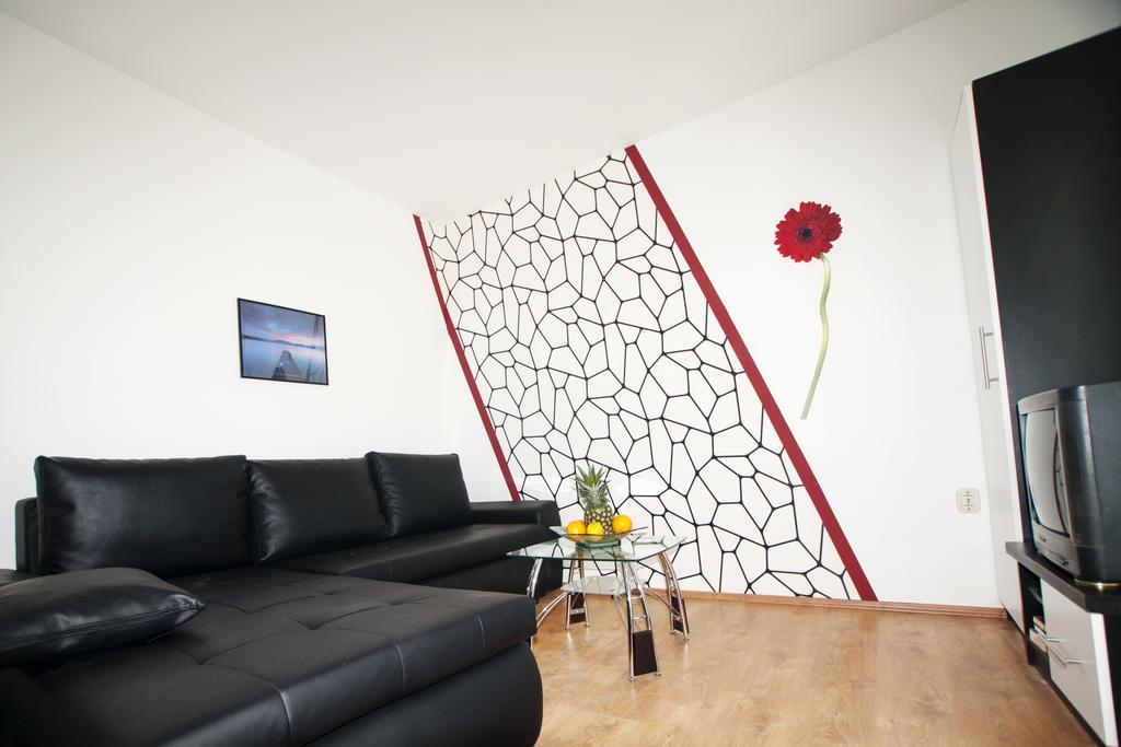 Apartments Toka بيتريتْشاني الغرفة الصورة