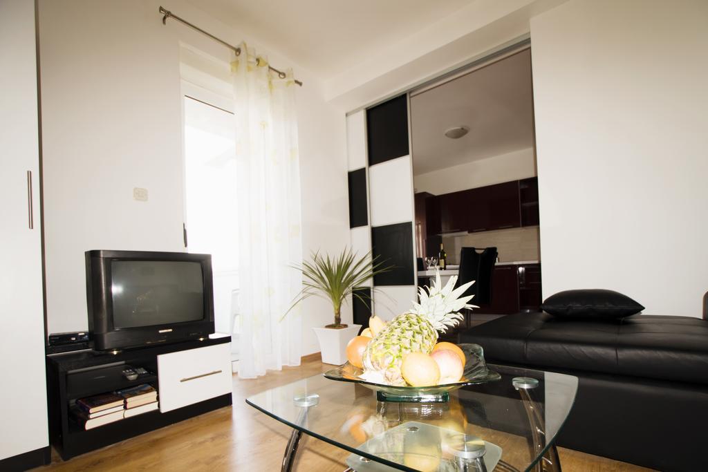 Apartments Toka بيتريتْشاني الغرفة الصورة